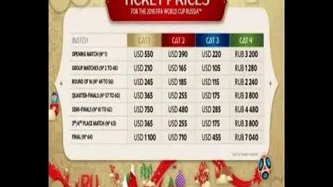 忽略绝世美貌，却傻傻研究他人腿上紫色贴条！